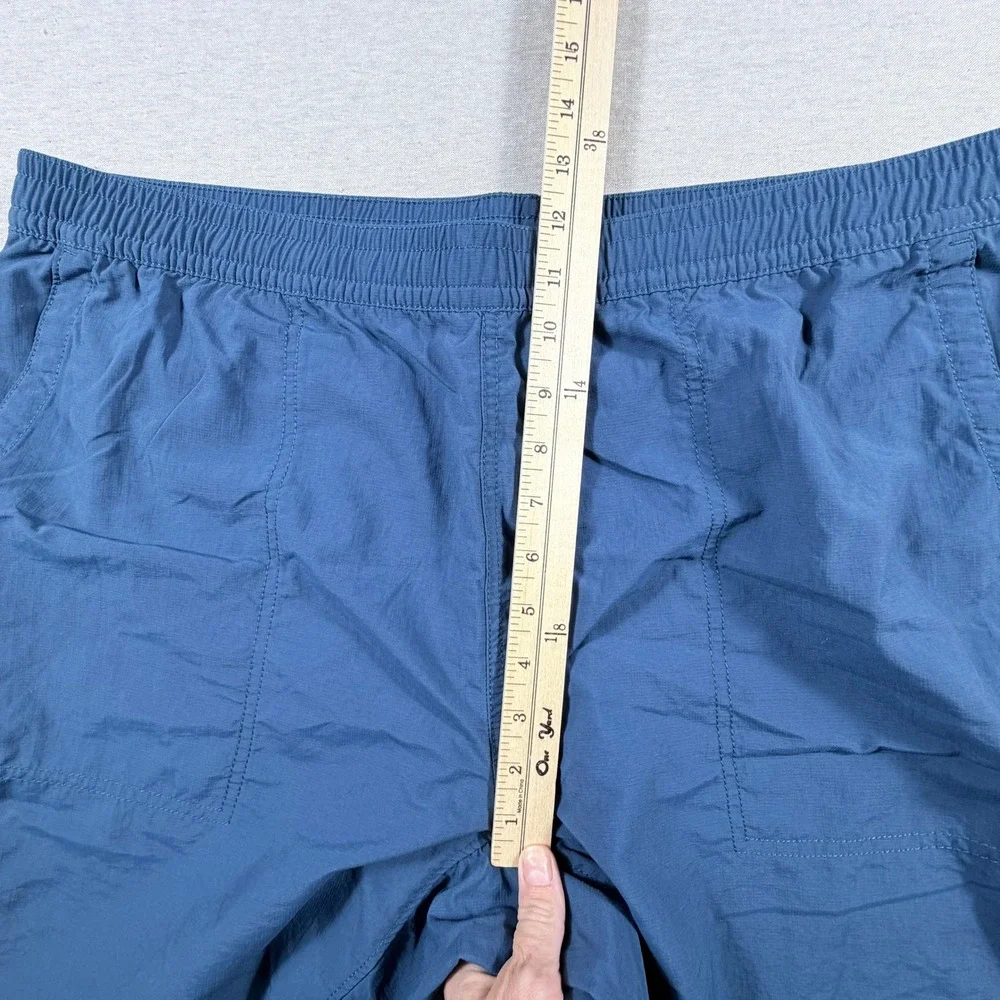The North Face Mens Class V Beltless Shorts Blue XL Hiking Water Casual Nylon